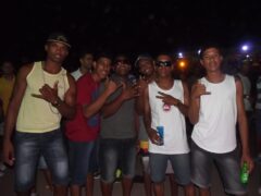 Oktober 10 Anos
